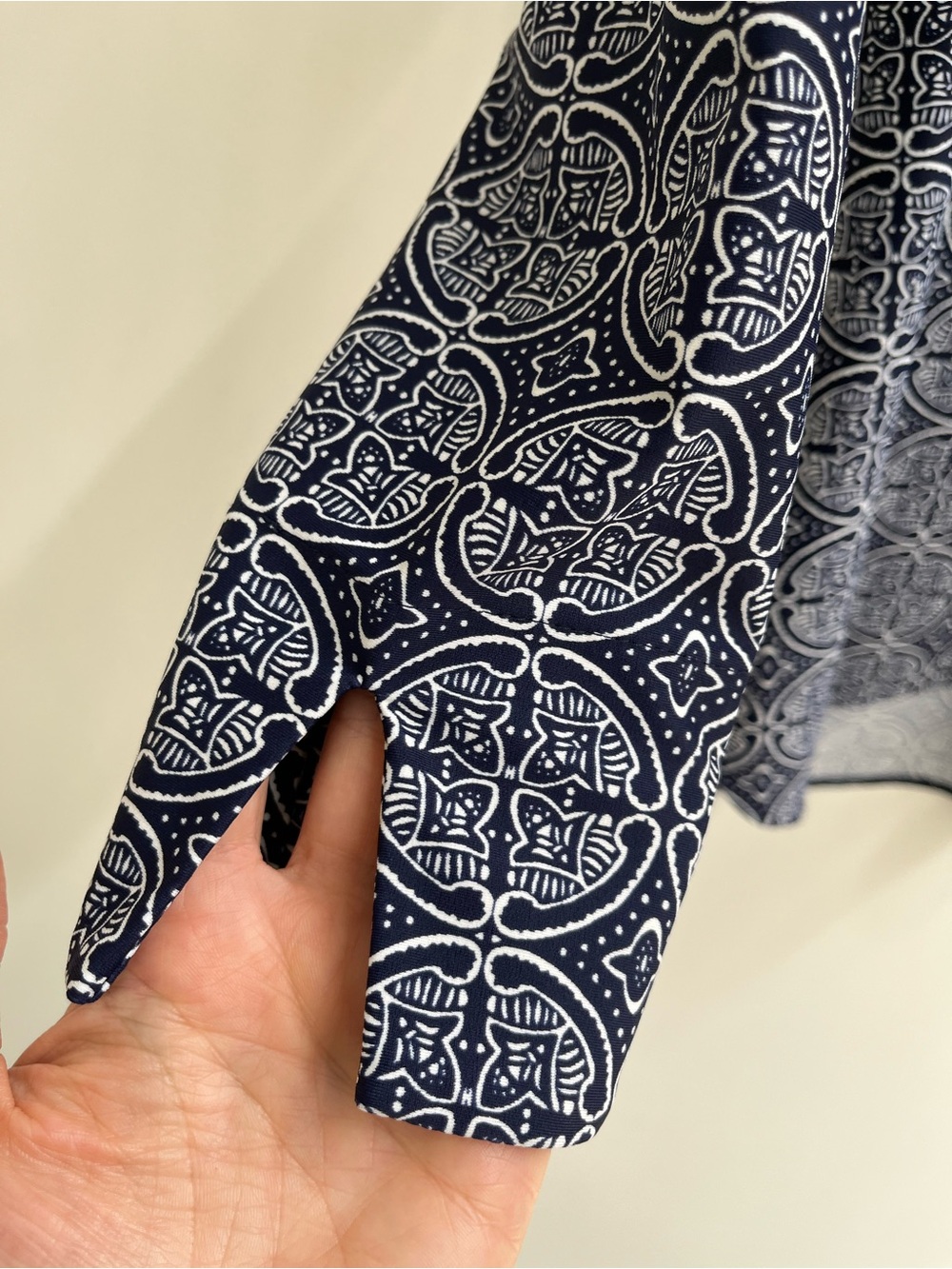 Jude Connally Hadley Tunic Top Batik Medallion Navy Jude Cloth Stretch Large - Picture 6 of 8